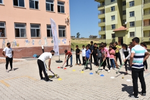 “Mobil Spor Ekibi” 10 bin öğrenciyi sporla buluşturdu