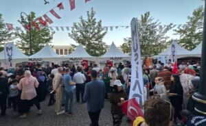 15 Temmuz standı yoğun ilgi gördü