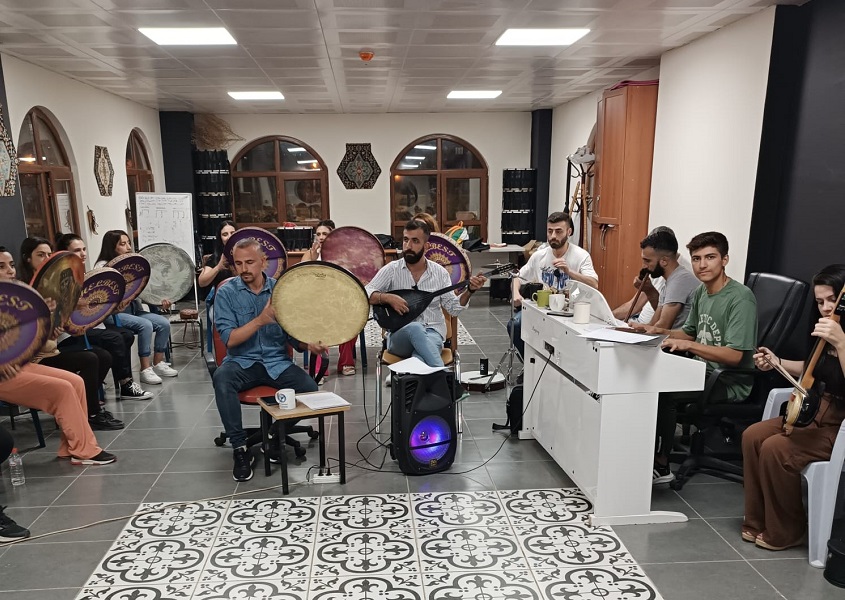 Bağlar Bağ Evi Kurs Merkezi Oldu, Öğrencilere Üniversite Kapılarını Açtı