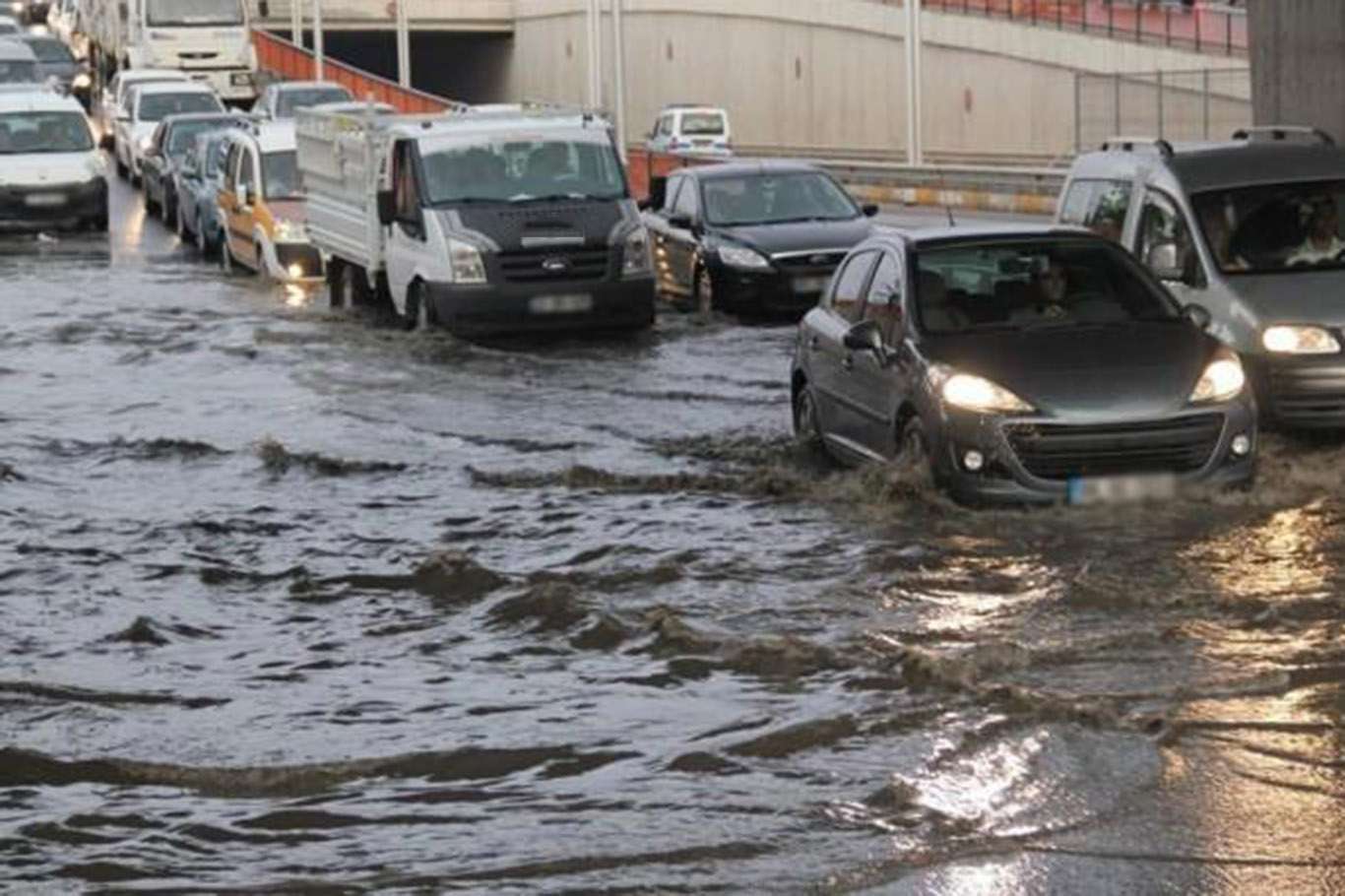 Meteoroloji’den uyarılan kent sayısı 76’ya yükseldi