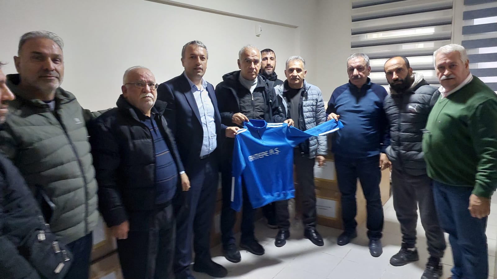 SPORSEVER İŞ İNSANI NESİH AKTEPE’NİN AMATÖR FUTBOLA DESTEĞİ SÜRÜYOR