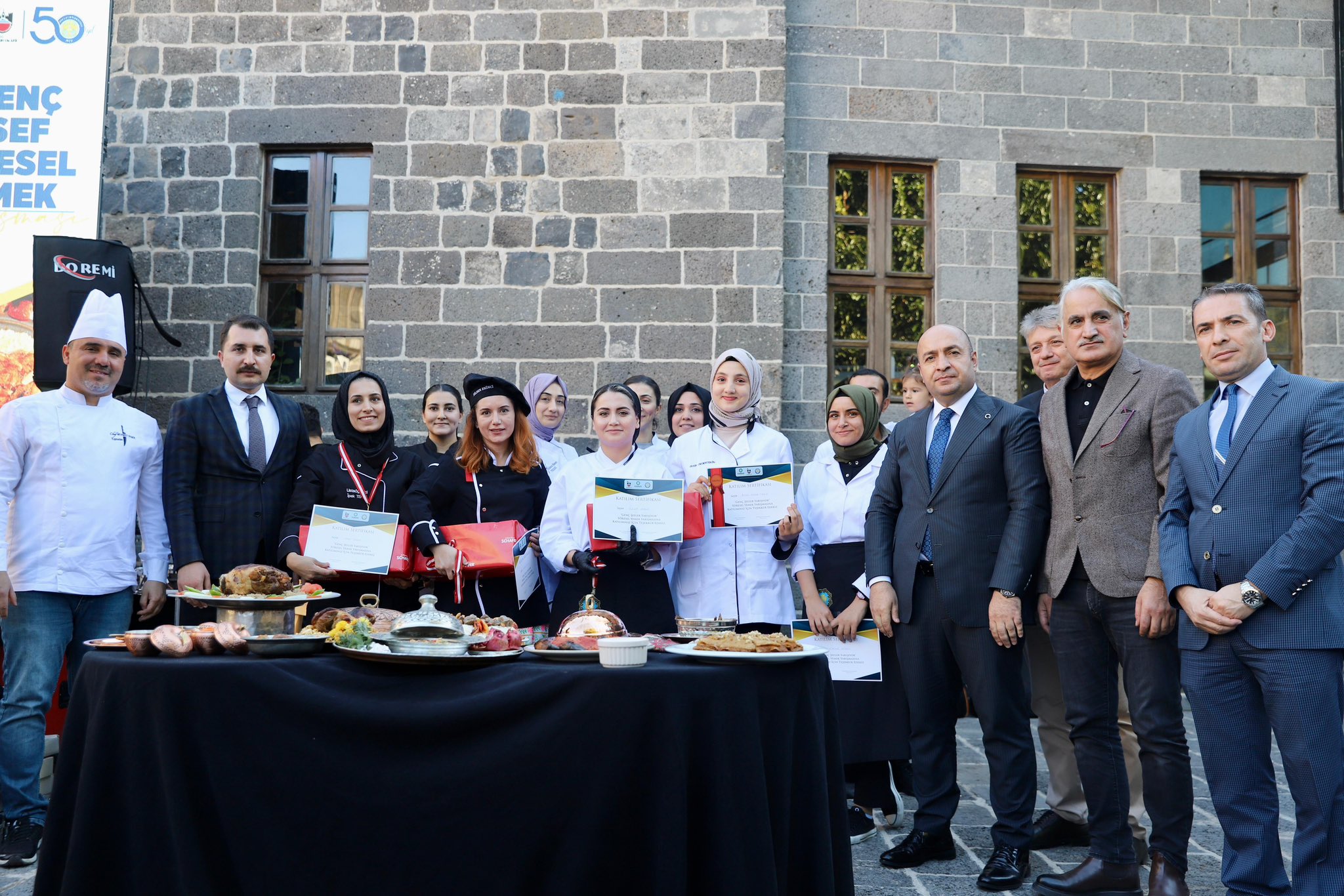 Diyarbakır’ın yöresel yemeği “Hebenisk Çorbası” birinci oldu