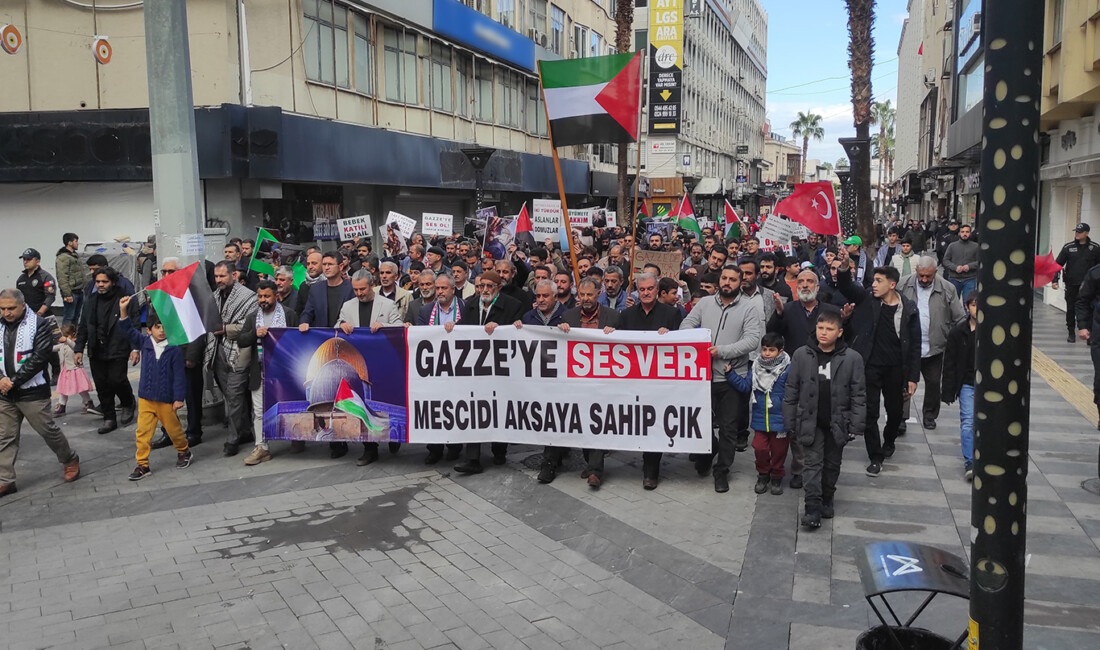 Mersin'de Gazze'ye destek için