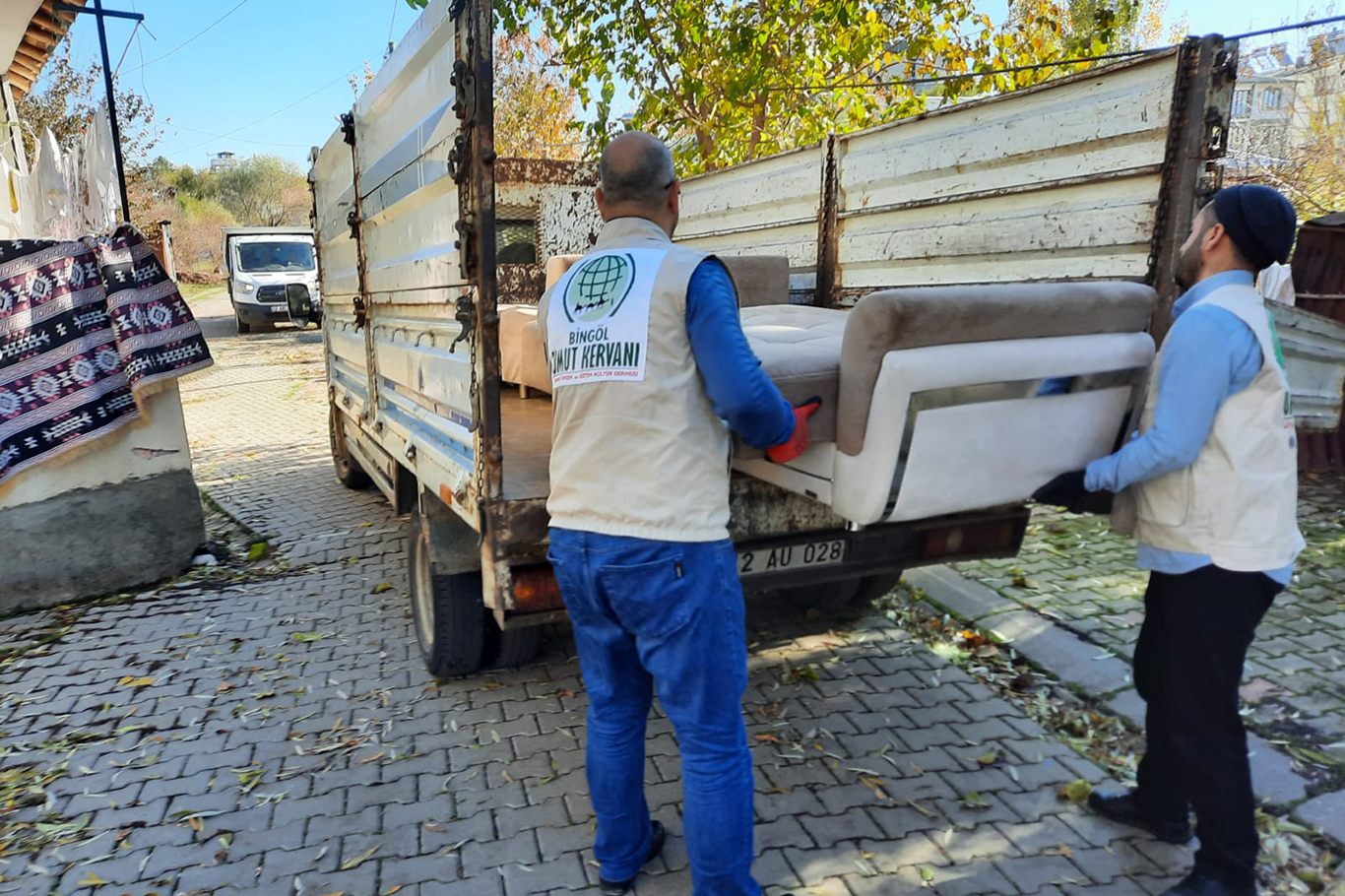 Bingöl Umut Kervanı’ndan 208 aileye yardım