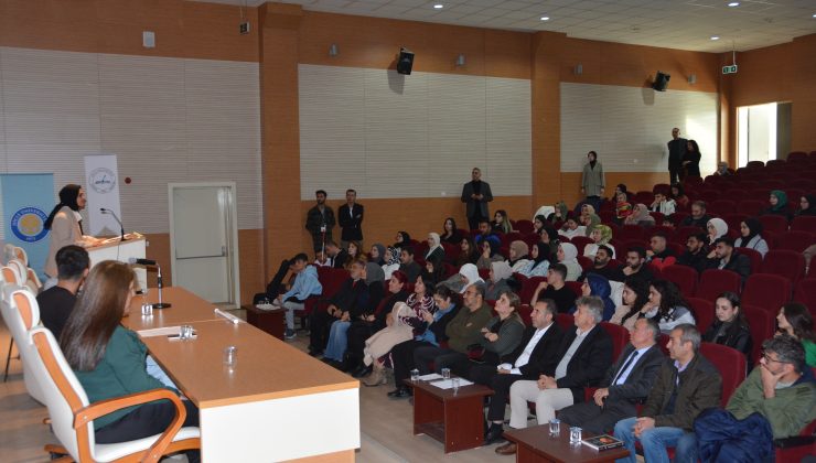 Dicle Üniversitesi “Engelsiz Hayatlar Paneli” düzenledi