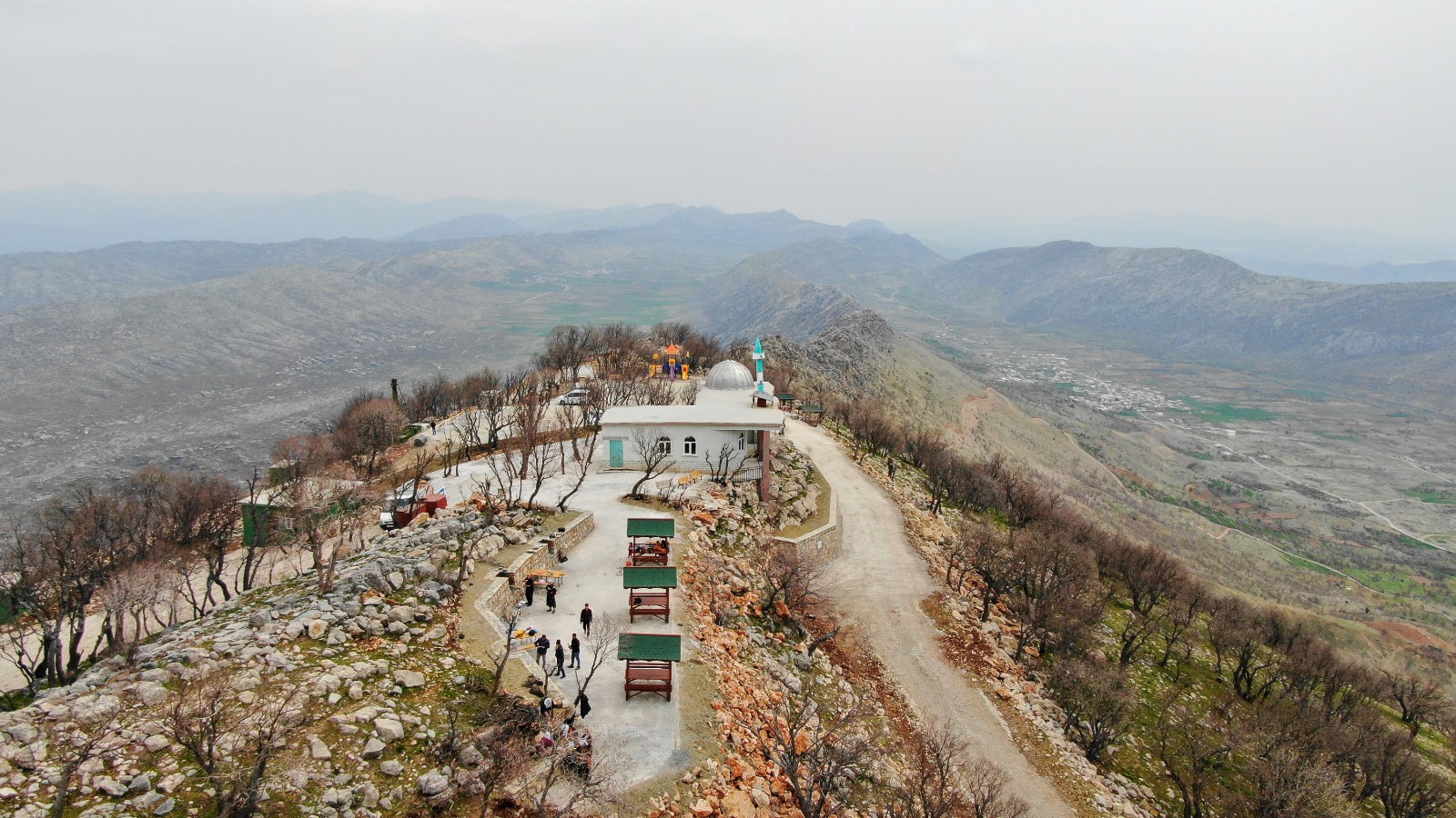 Hanideki Tarihi “Pir Aziz Türbesi”