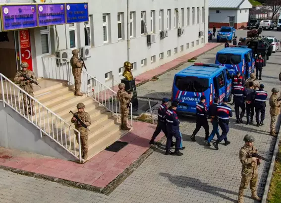 DİYARBAKIR’da jandarma ekiplerinin operasyonunda,