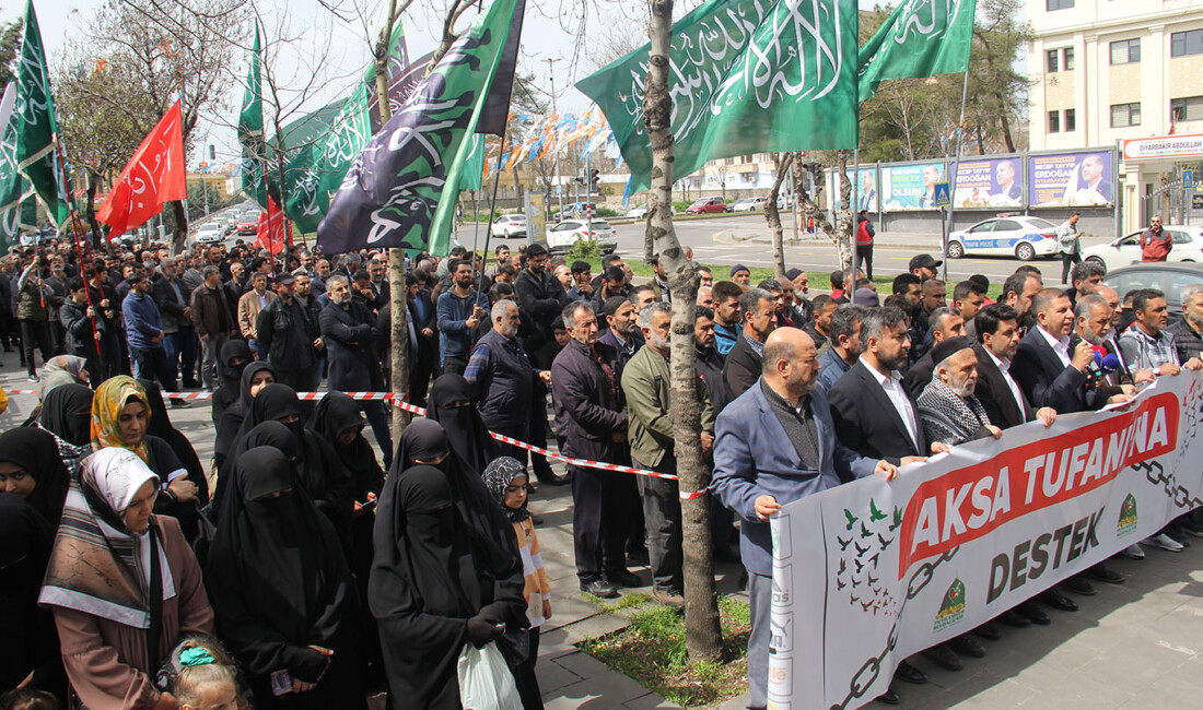 Gazze'de uygulanan soykırımı gündemde