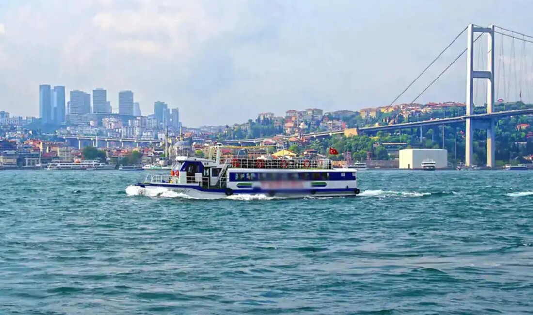 İstanbul Boğazı'nda gemi trafiği