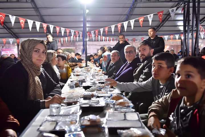 Diyarbakır Valisi iftar çadırında