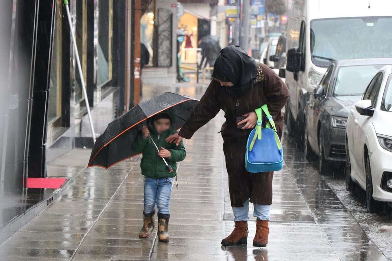 Güneydoğu kesimlerdeki 15 kente kuvvetli yağış uyarısı