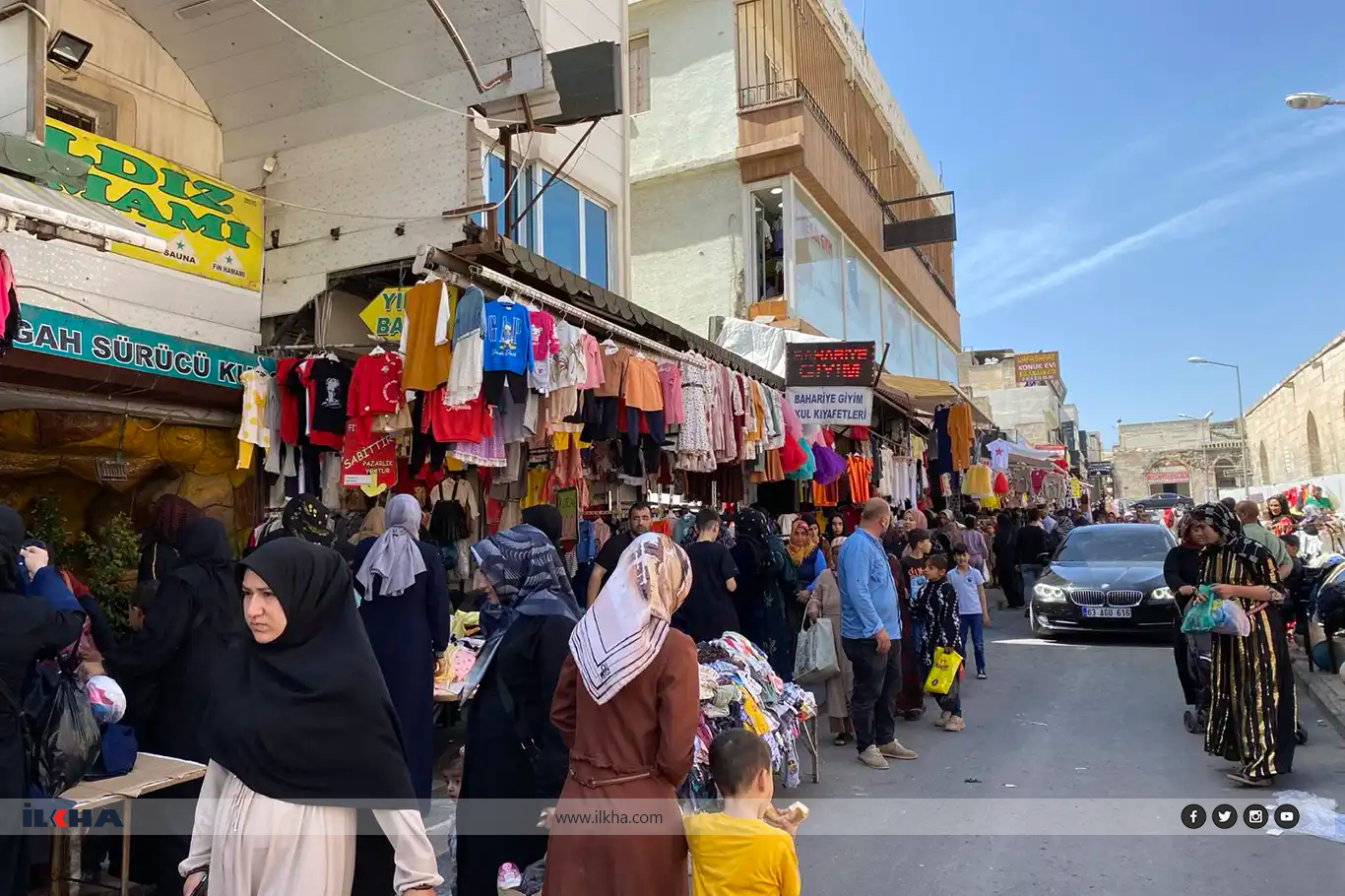 Yıldız Meydanı Çarşısında bayram yoğunluğu yaşanıyor